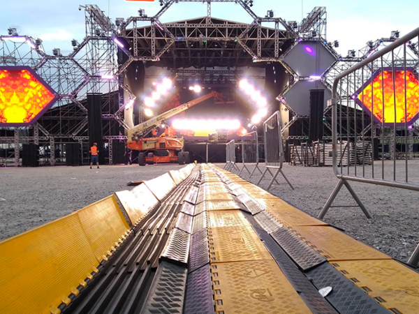 1477525a72ef36fe466a4ad0e28c741649d475a